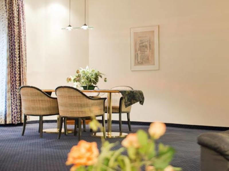 Royal Wing Hotel Yerusalem Bagian luar foto